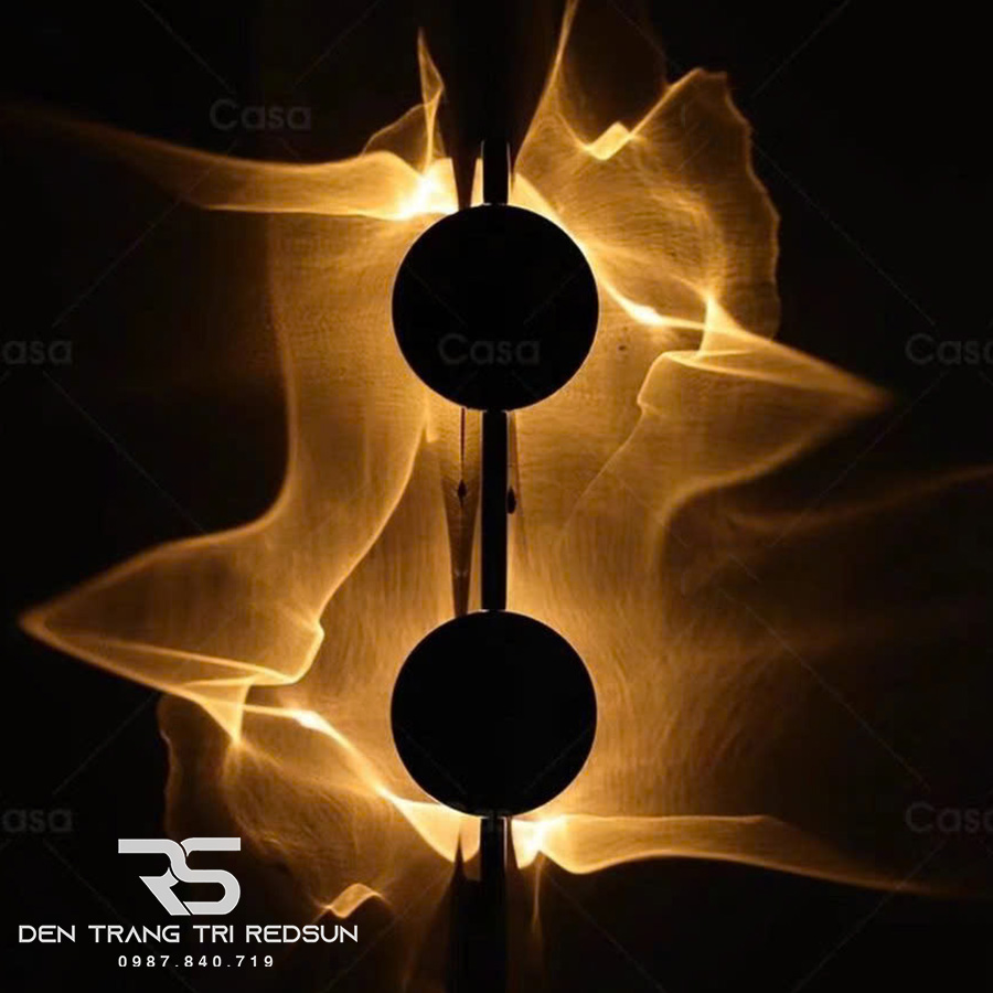 den-tuong-inox-hien-dai-trang-tri-phong-khach-phong-ngu-cau-thang-phong-cach-bac-au-dt-1037