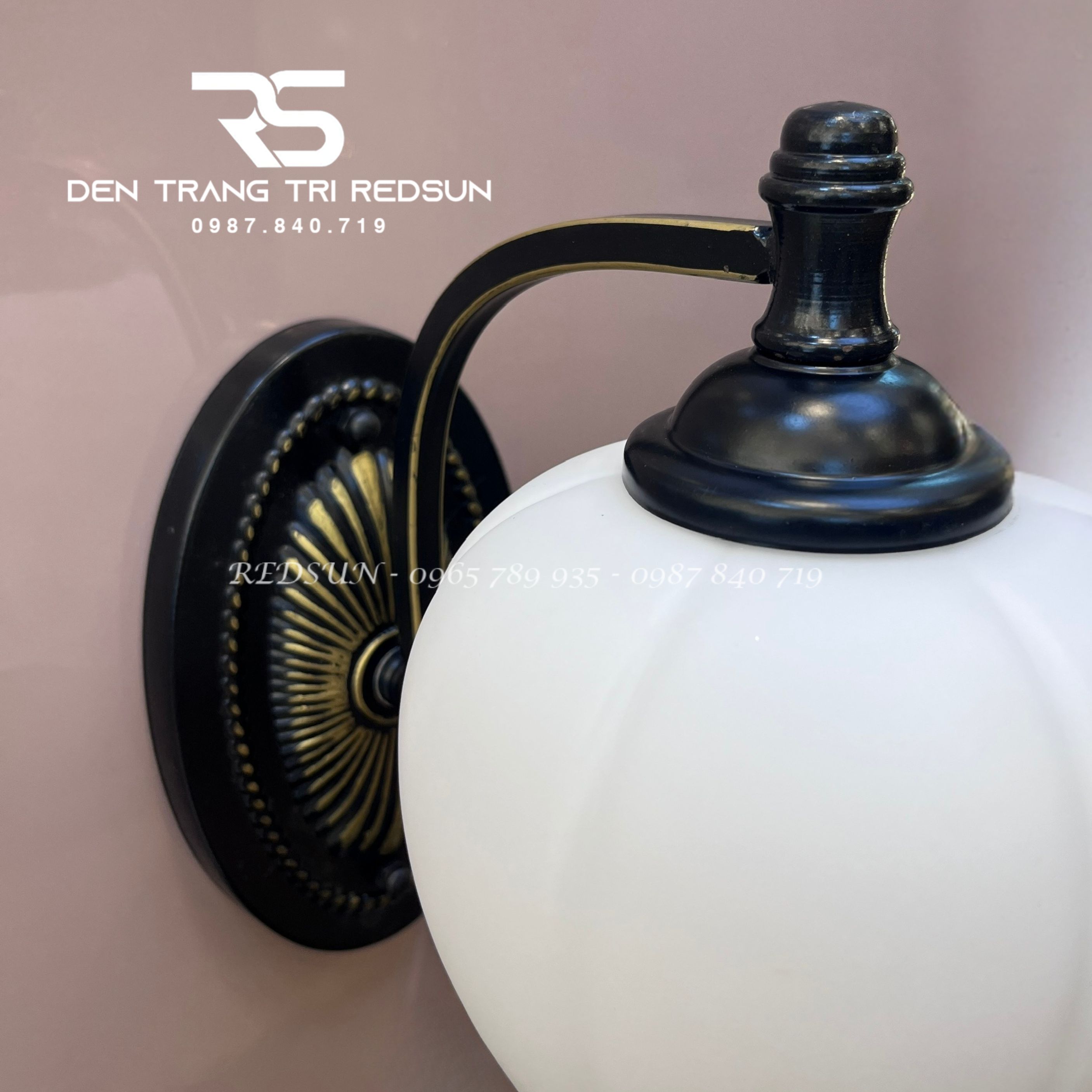 Đèn tường Trang Trí Phòng Khách, Cầu Thang Chao Thuỷ Tinh DT-1775