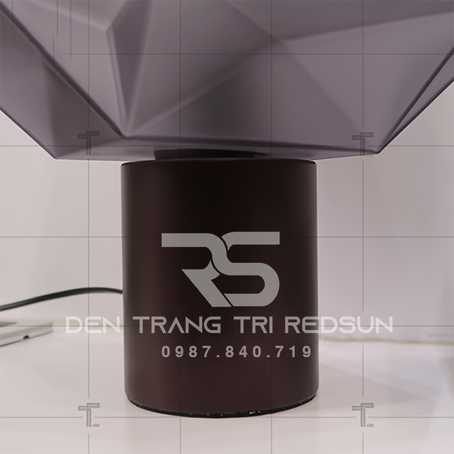 Đèn Bàn Hiện Đại Bắc Âu DB2025