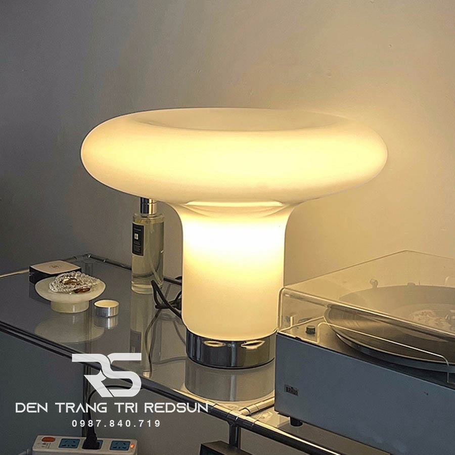 Đèn Bàn Hiện Đại Bắc Âu DB2094