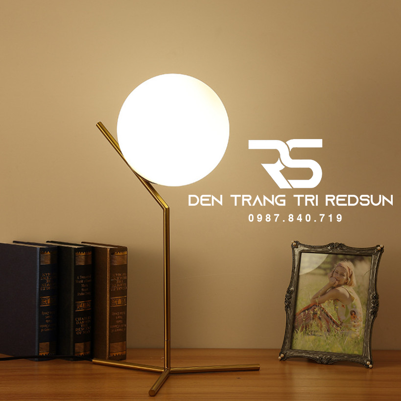 Đèn Bàn Hiện Đại Bắc Âu B100