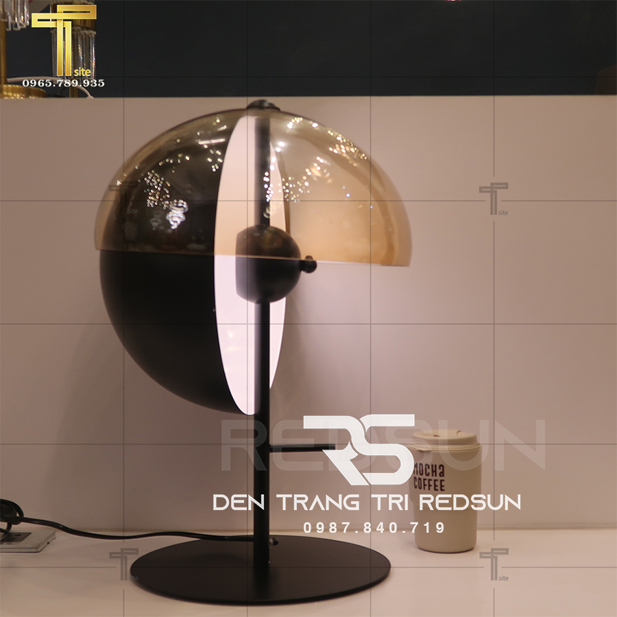 Đèn Bàn Hiện Đại Bắc Âu DB2021
