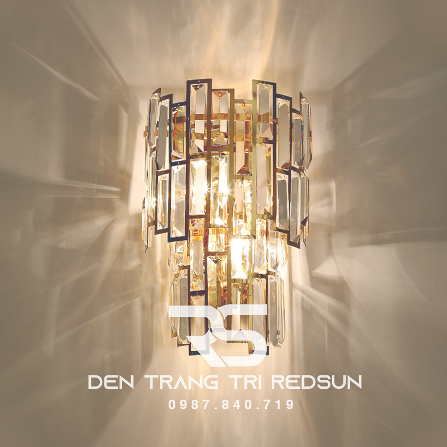 Đèn tường pha lê trang trí phòng khách hiện đại DT1167