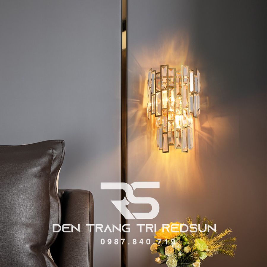 Đèn tường pha lê trang trí phòng khách hiện đại DT1167