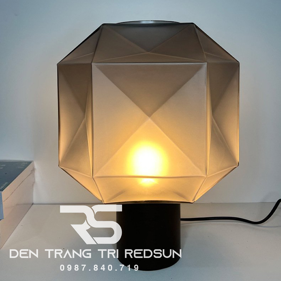 Đèn Bàn Hiện Đại Bắc Âu DB2025