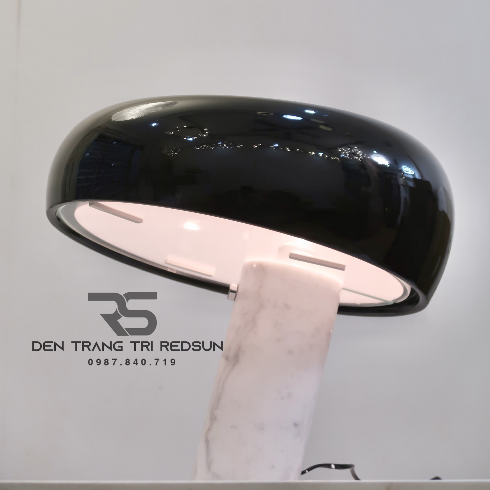 Đèn Bàn Hiện Đại Bắc Âu DB2034