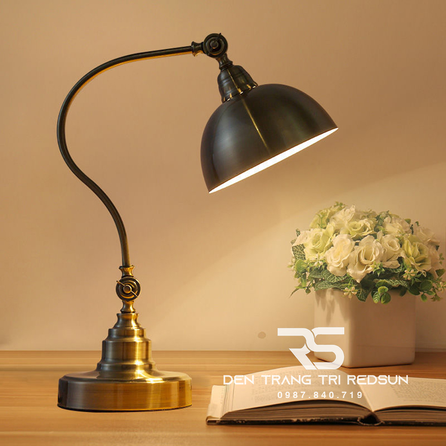 Đèn bàn hiện đại DB-C3003