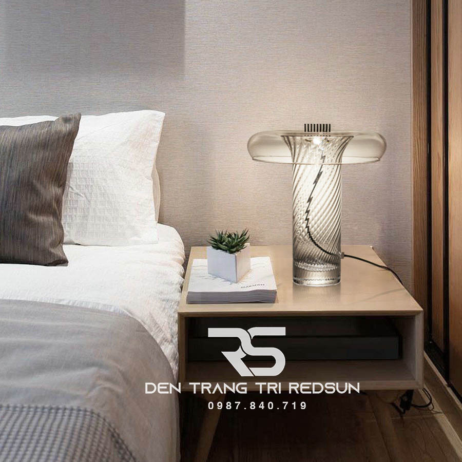 Đèn Bàn Hiện Đại Bắc Âu DB2098