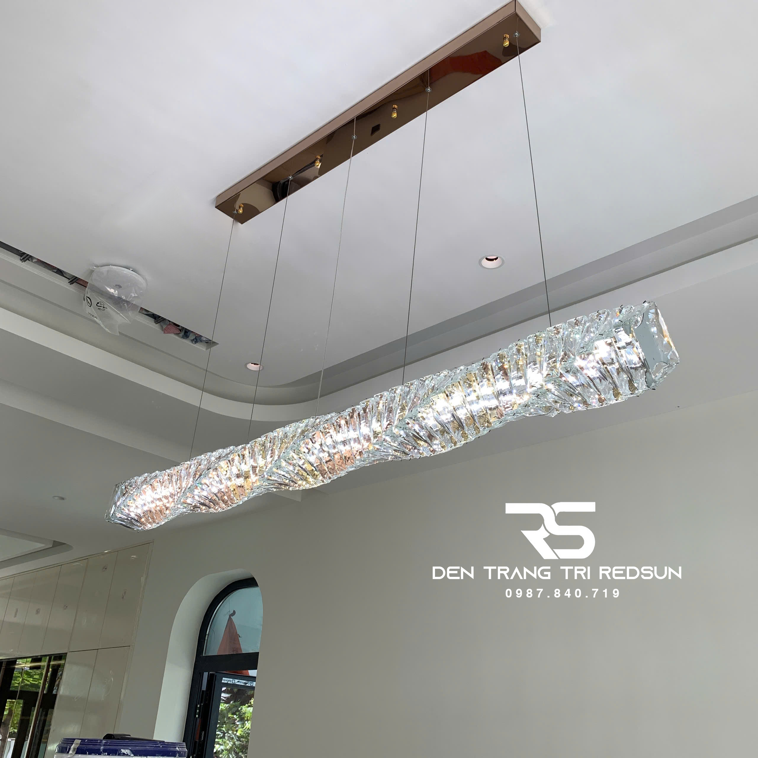 Đèn Thả Pha Lê Bàn Ăn, Bàn Đảo Hiện Đại TPL075