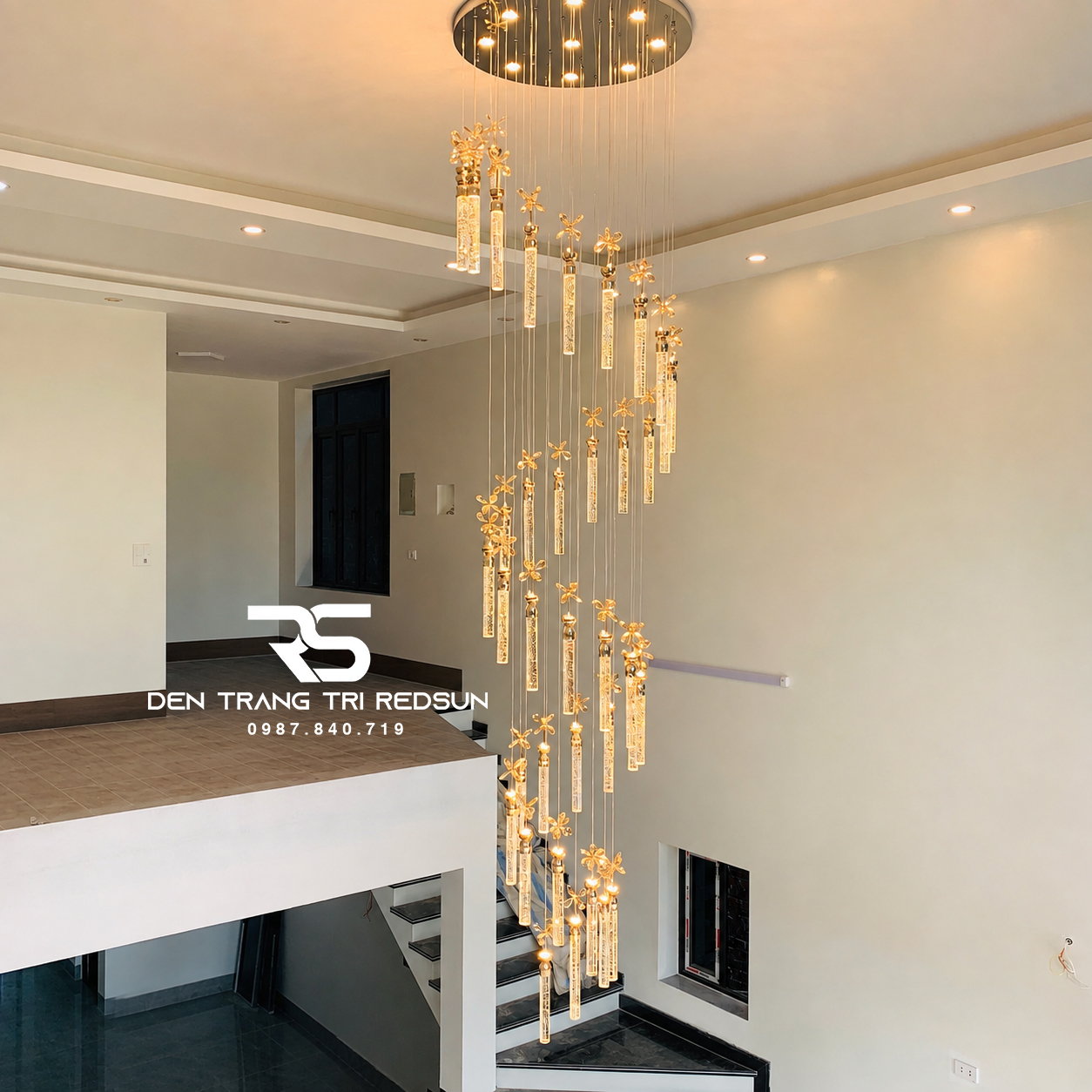 Đèn Thả Trần Hiện Đại Lắp Thông Tầng Cầu Thang, Sảnh Khách Sạn, Phòng Khách Chất Liệu Pha Lê HTK015