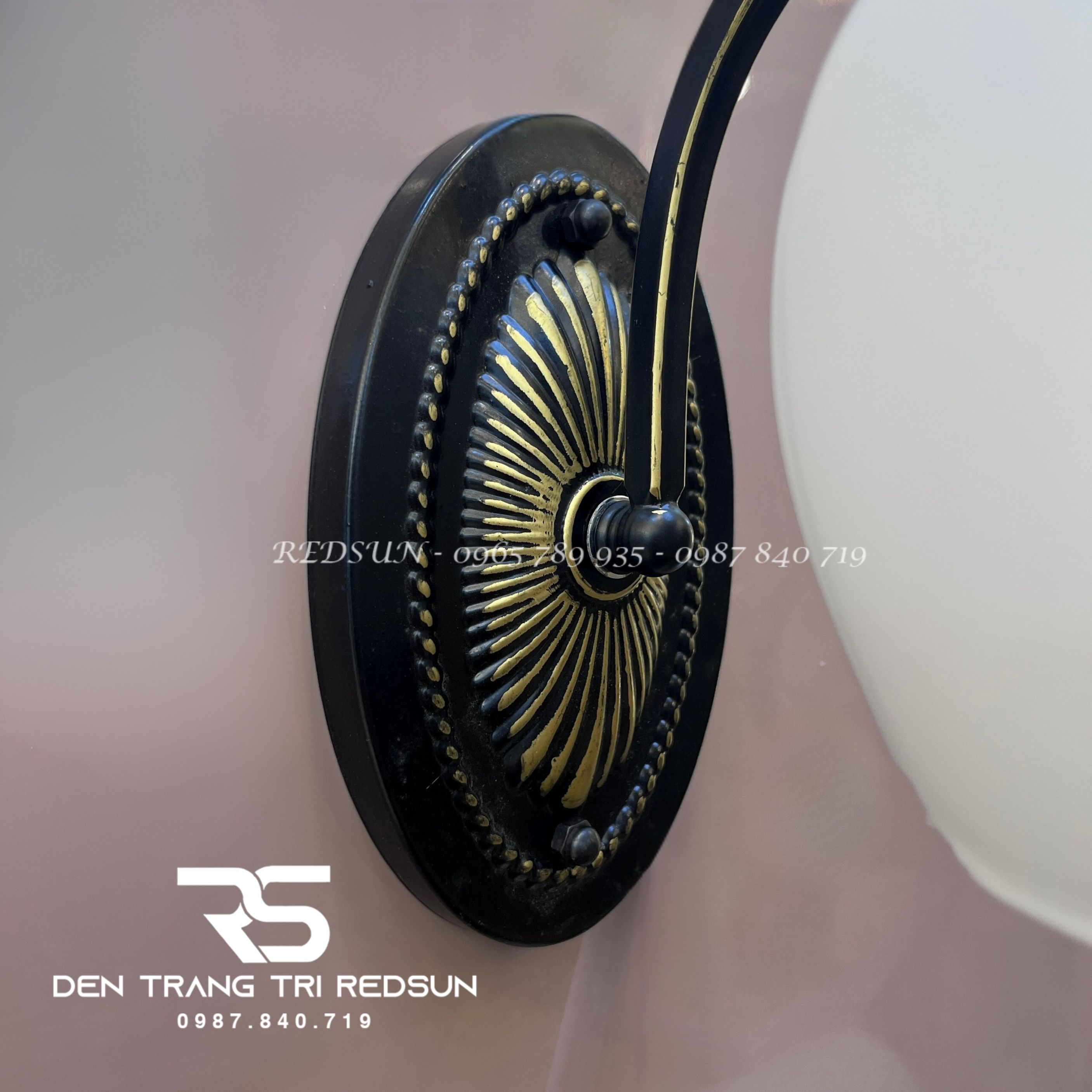 Đèn tường Trang Trí Phòng Khách, Cầu Thang Chao Thuỷ Tinh DT-1775