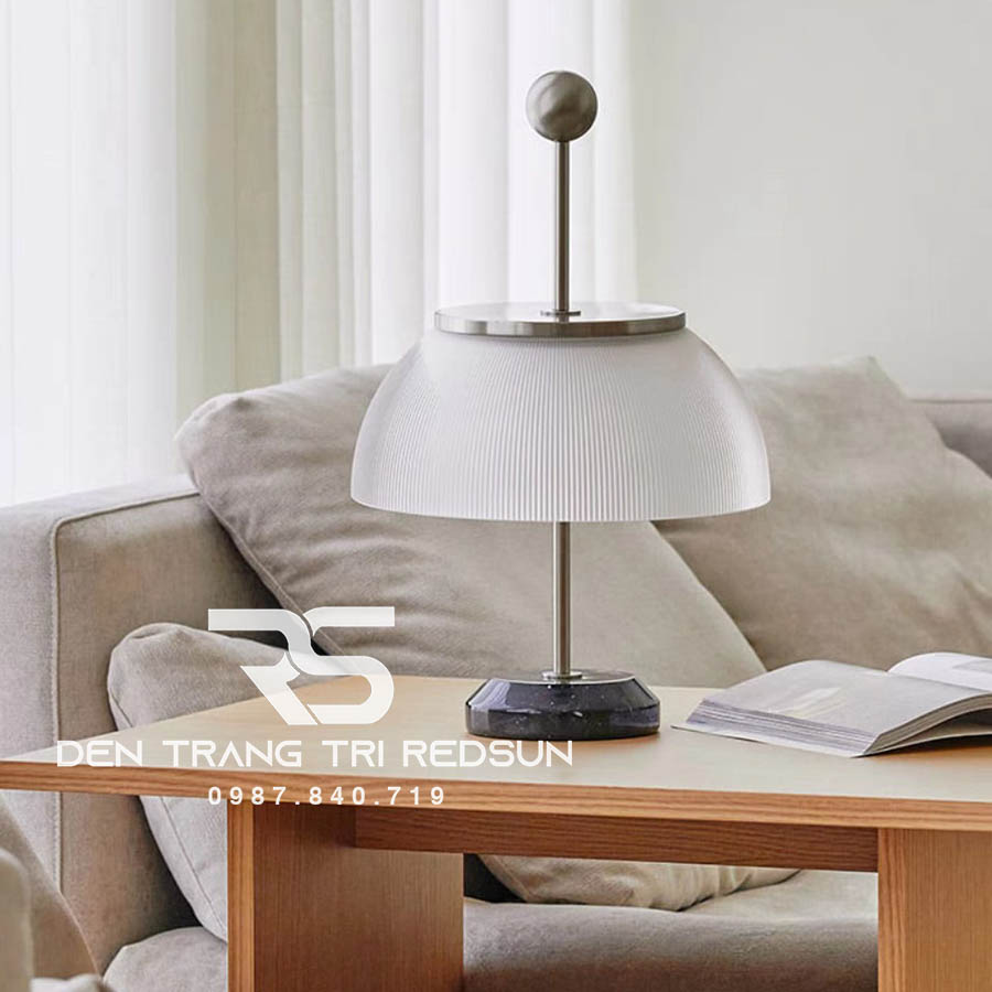 Đèn Bàn Hiện Đại Bắc Âu DB2076