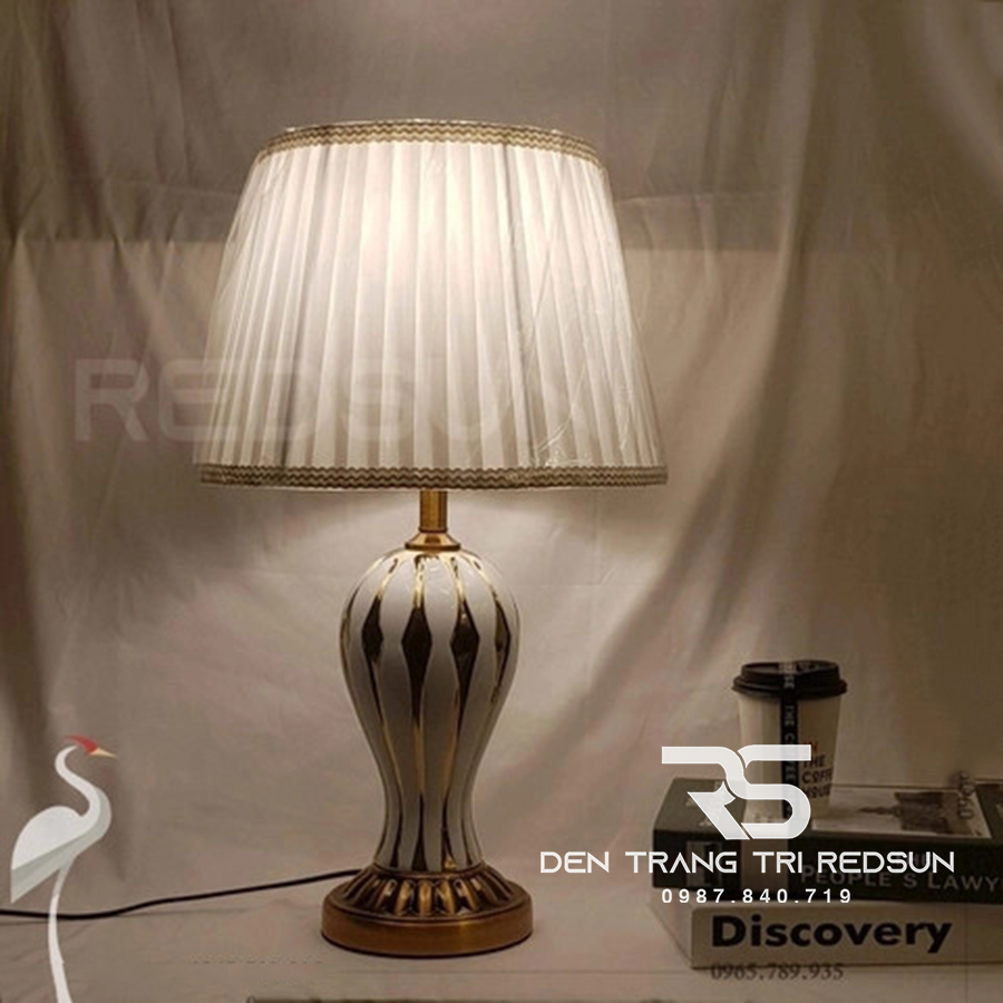 Đèn Bàn Hiện Đại DB-C1938