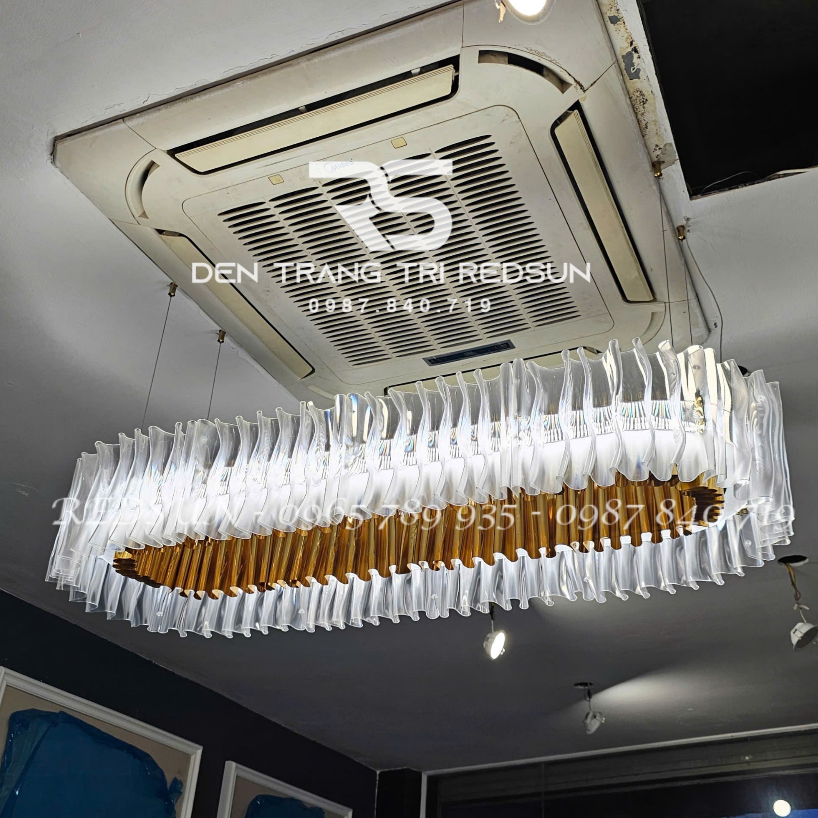 Đèn Chùm Bàn Ăn Hiện Đại Phong Cách Bắc Âu Chất Liệu Acrylic DC-L047