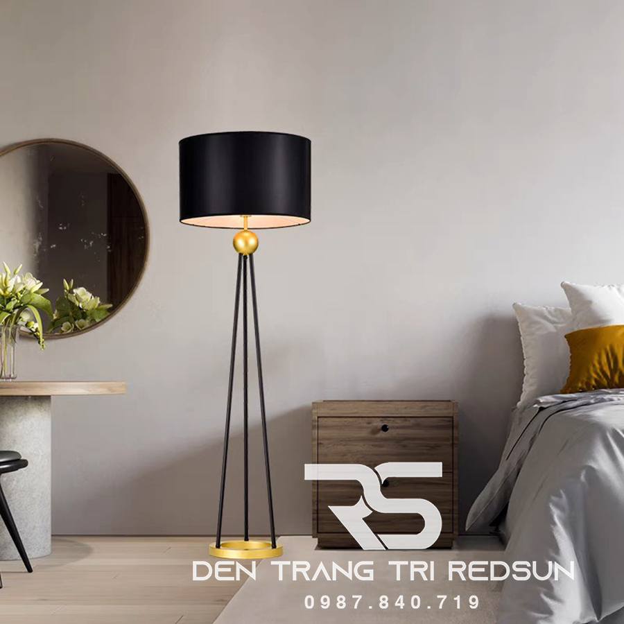 Đèn Sàn Hiện Đại DS2019