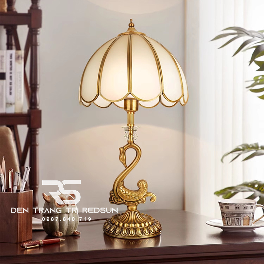 Đèn Bàn Hiện Đại DB-C504