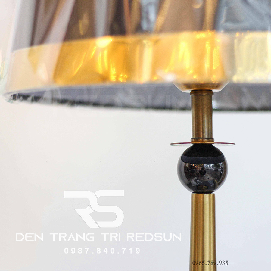 Đèn Bàn Hiện Đại DB-C218A