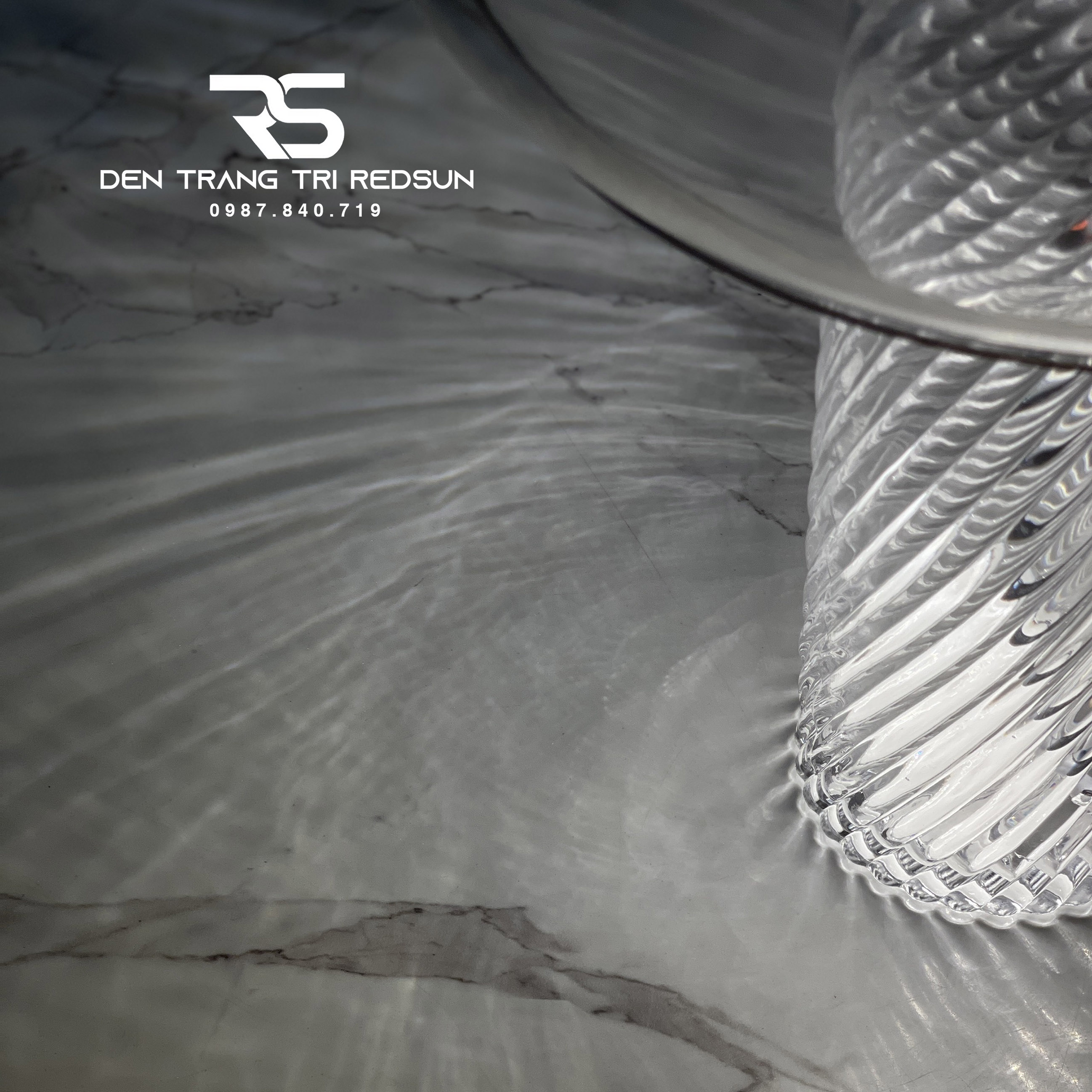 Đèn Bàn Hiện Đại Bắc Âu DB2098