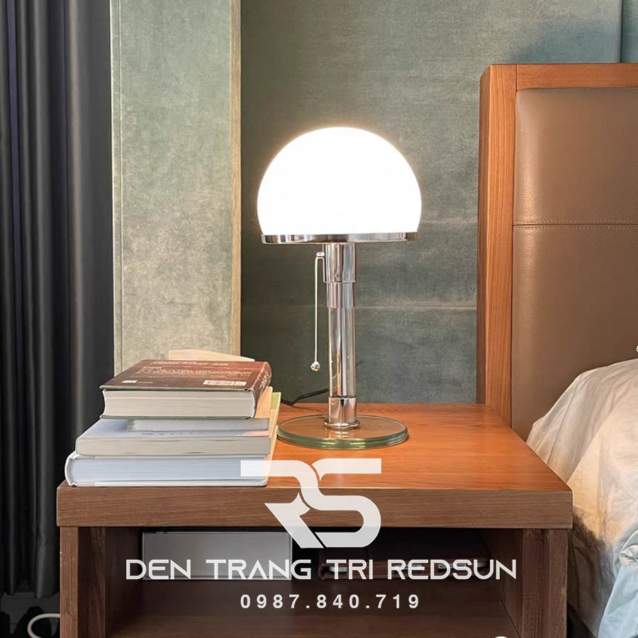 Đèn Bàn Hiện Đại Bắc Âu DB2095
