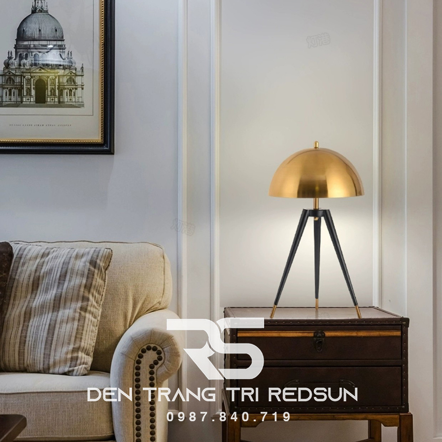 Đèn Bàn Hiện Đại Bắc Âu DB2077