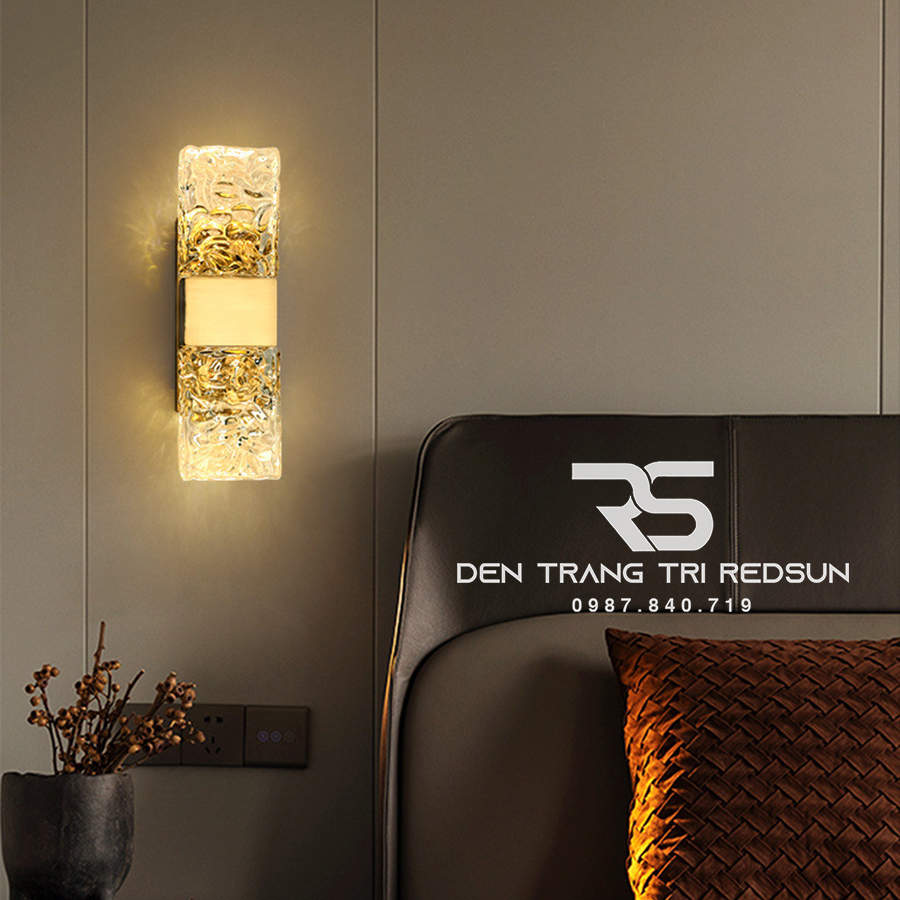 Đèn Tường Trang Trí Phòng Khách, Phòng Ngủ, Cầu Thang Phong Cách Bắc Âu Chất Liệu Pha Lê DT-1024