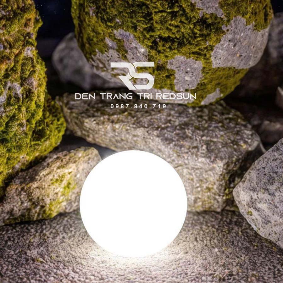 Đèn Sân Vườn Cảnh Quan Ngoài Trời Cầu LED Chất Liệu Nhựa PE DSV-003