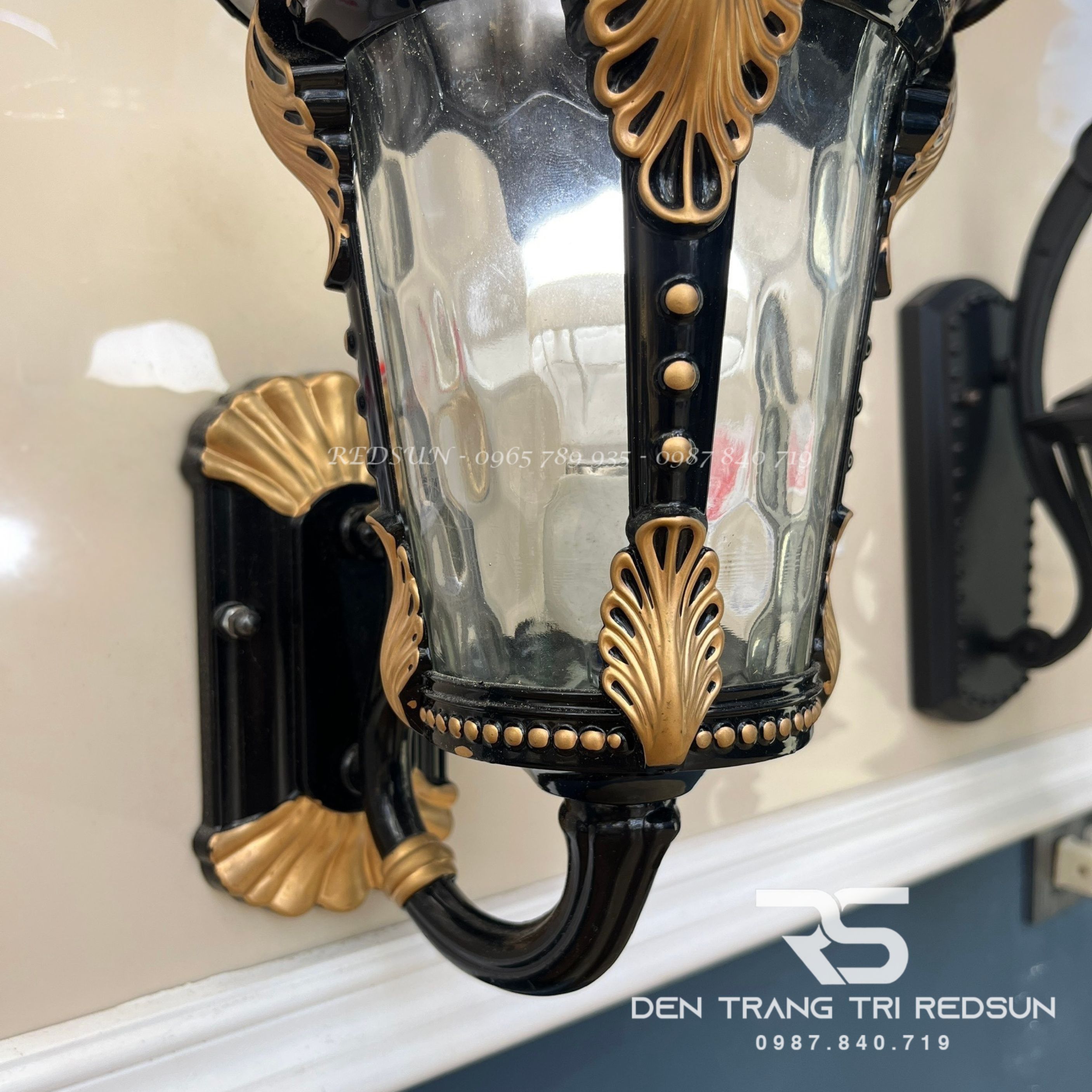 Đèn Tường Chùa Hợp Kim Lắp Ngoài Trời DT-C316