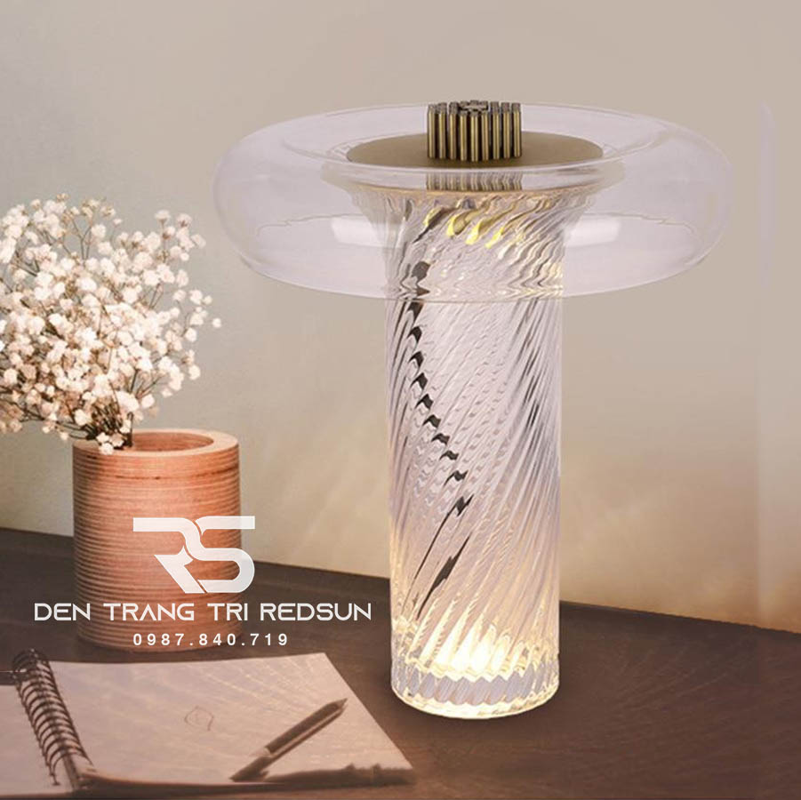 Đèn Bàn Hiện Đại Bắc Âu DB2098