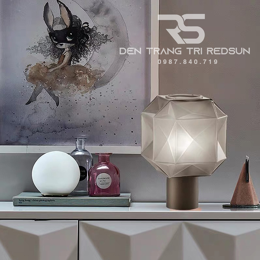 Đèn Bàn Hiện Đại Bắc Âu DB2025