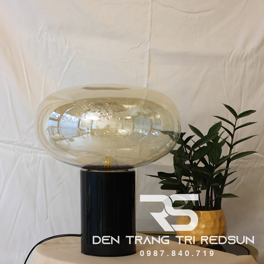 Đèn Bàn Hiện Đại Bắc Âu DB2062