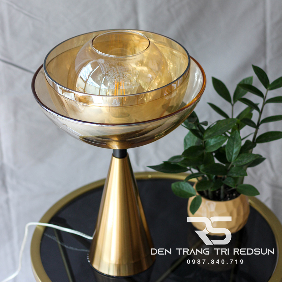 den-ban-hien-dai-db2029