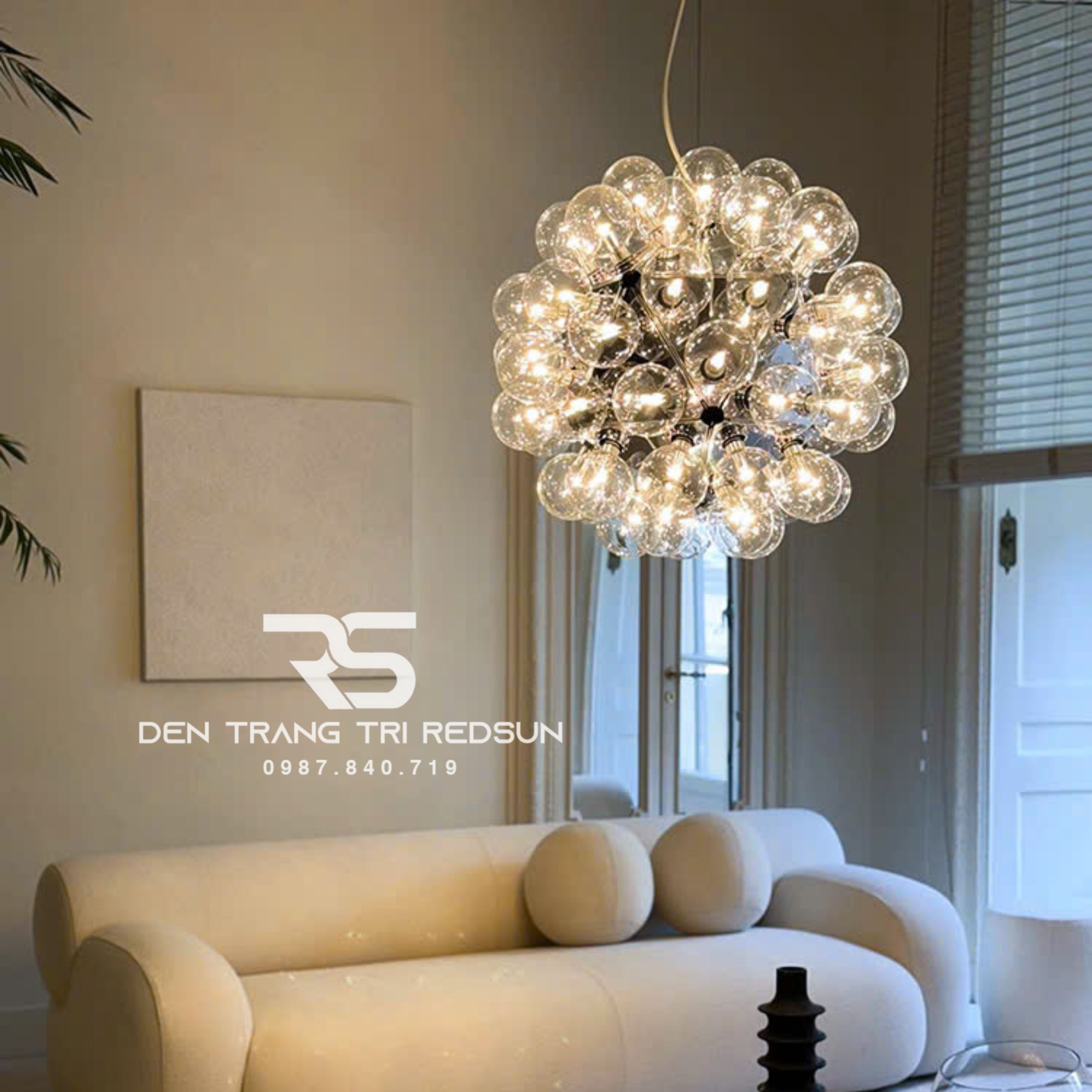 Đèn Chùm Phòng Khách Hiện Đại Bắc Âu Bong Bóng Chất Liệu Thuỷ Tinh DC-T113