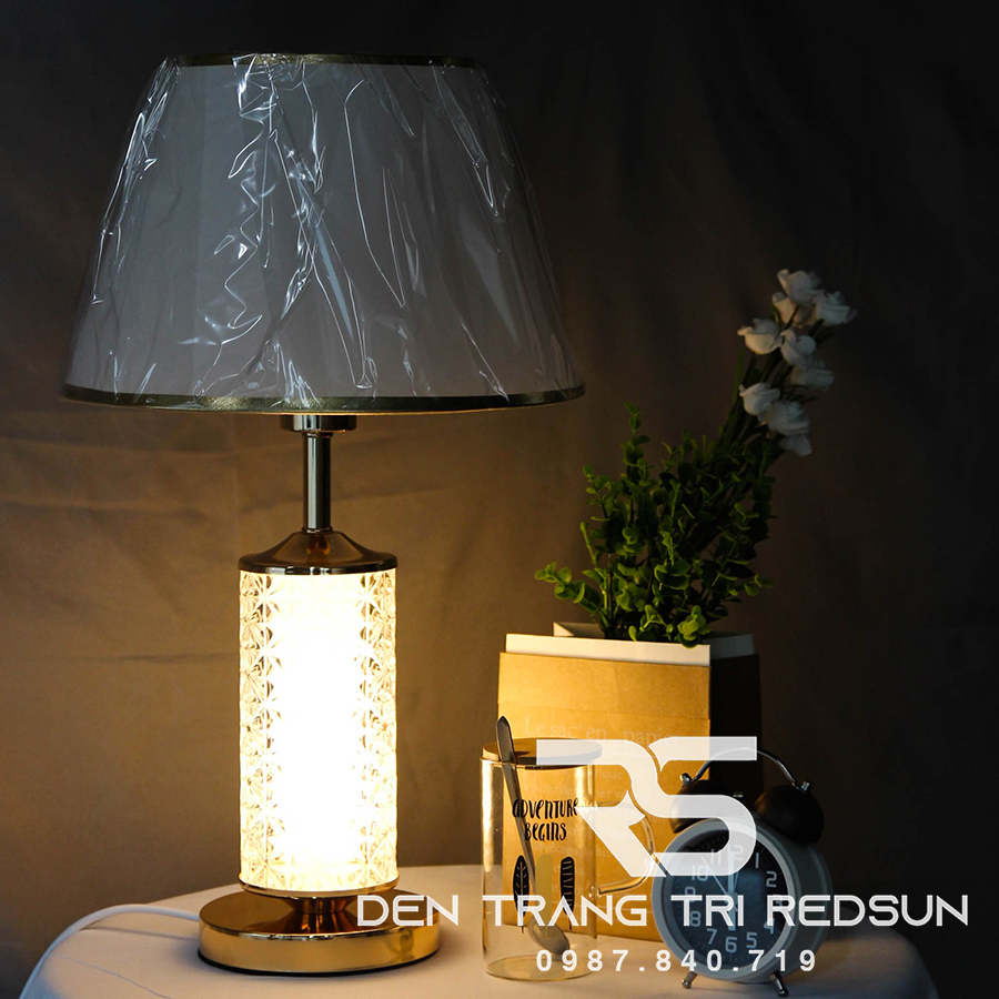 Đèn Bàn Hiện Đại DB-C521