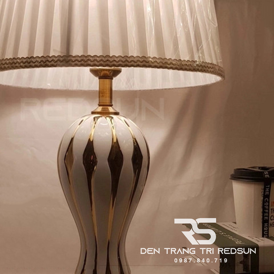 Đèn Bàn Hiện Đại DB-C1938