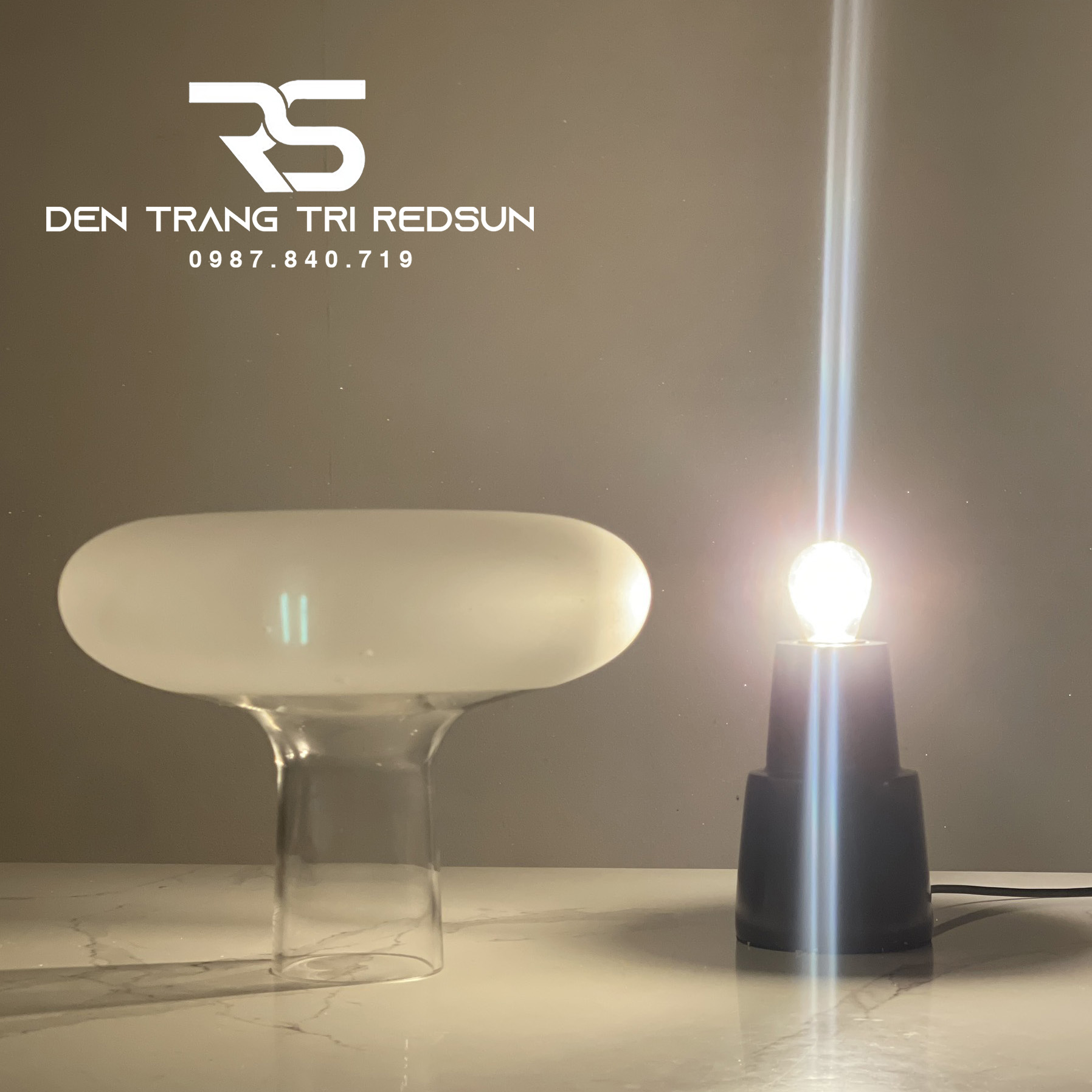 Đèn Bàn Hiện Đại Bắc Âu DB2092