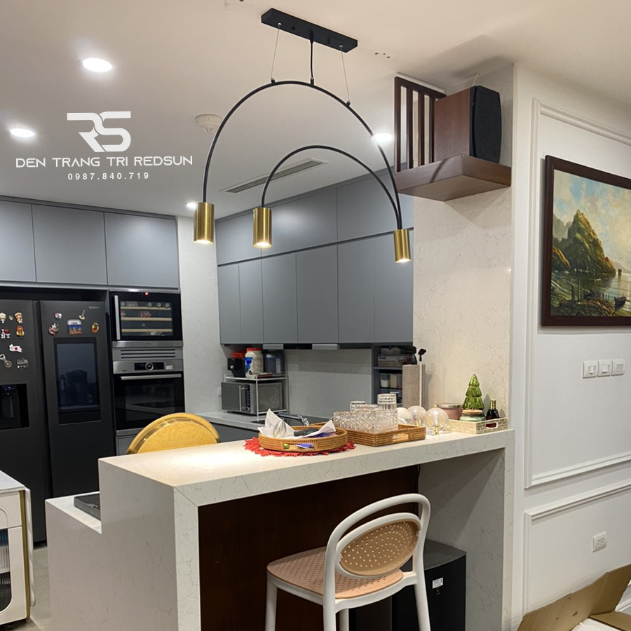 Đèn chùm hiện đại cánh cung 3 bóng rọi DC-T069