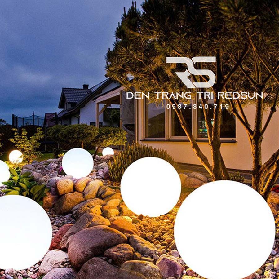 Đèn Sân Vườn Cảnh Quan Ngoài Trời Cầu LED Chất Liệu Nhựa PE DSV-003