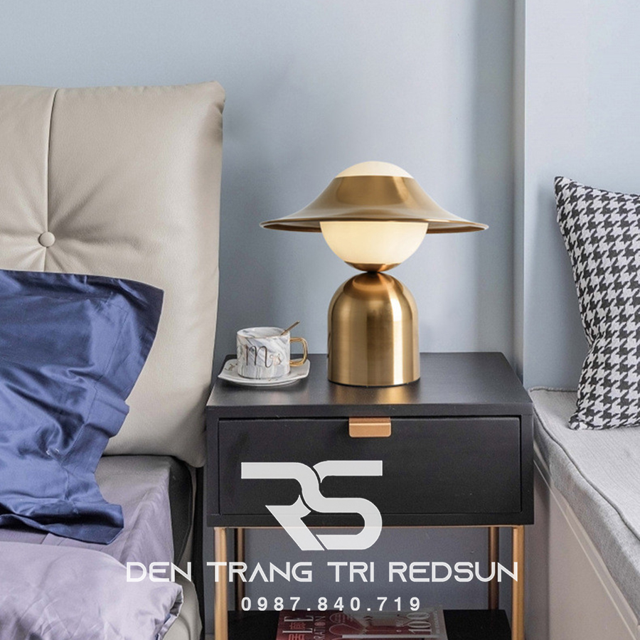 Đèn Bàn Hiện Đại Bắc Âu DB2056