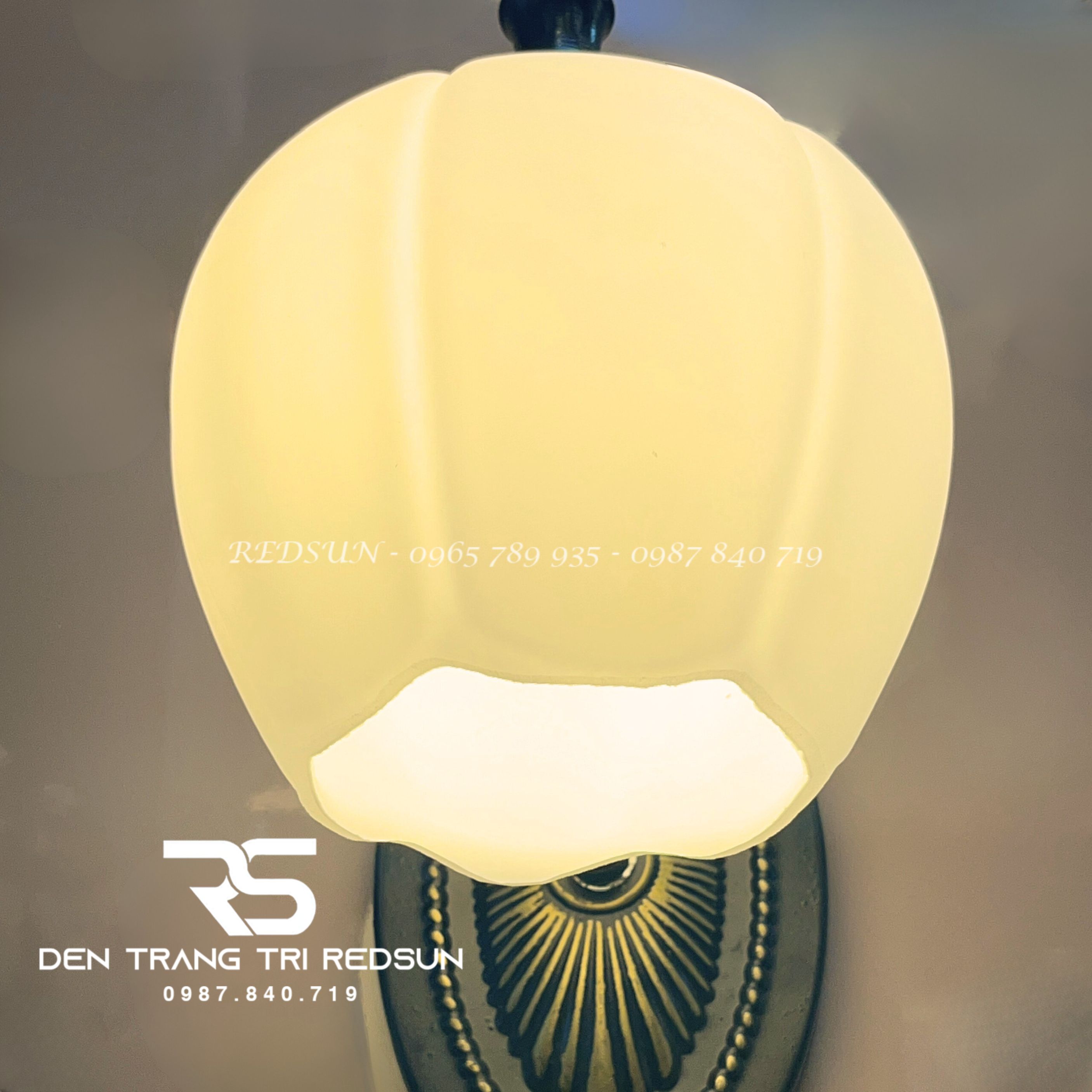 Đèn tường Trang Trí Phòng Khách, Cầu Thang Chao Thuỷ Tinh DT-1775