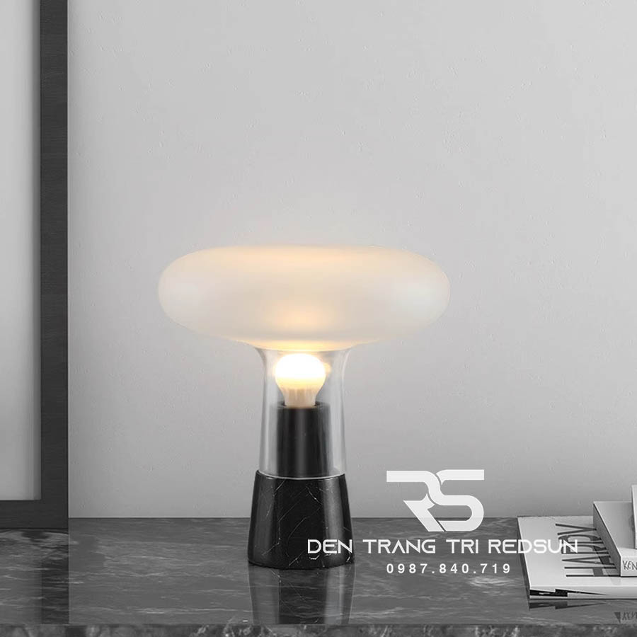 Đèn Bàn Hiện Đại Bắc Âu DB2092