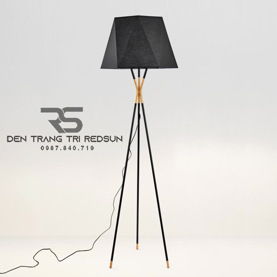 Đèn Sàn Hiện Đại DS2020