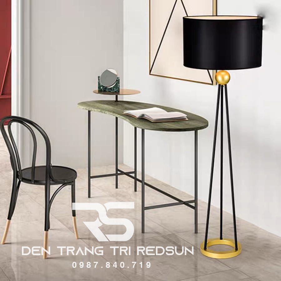 Đèn Sàn Hiện Đại DS2019