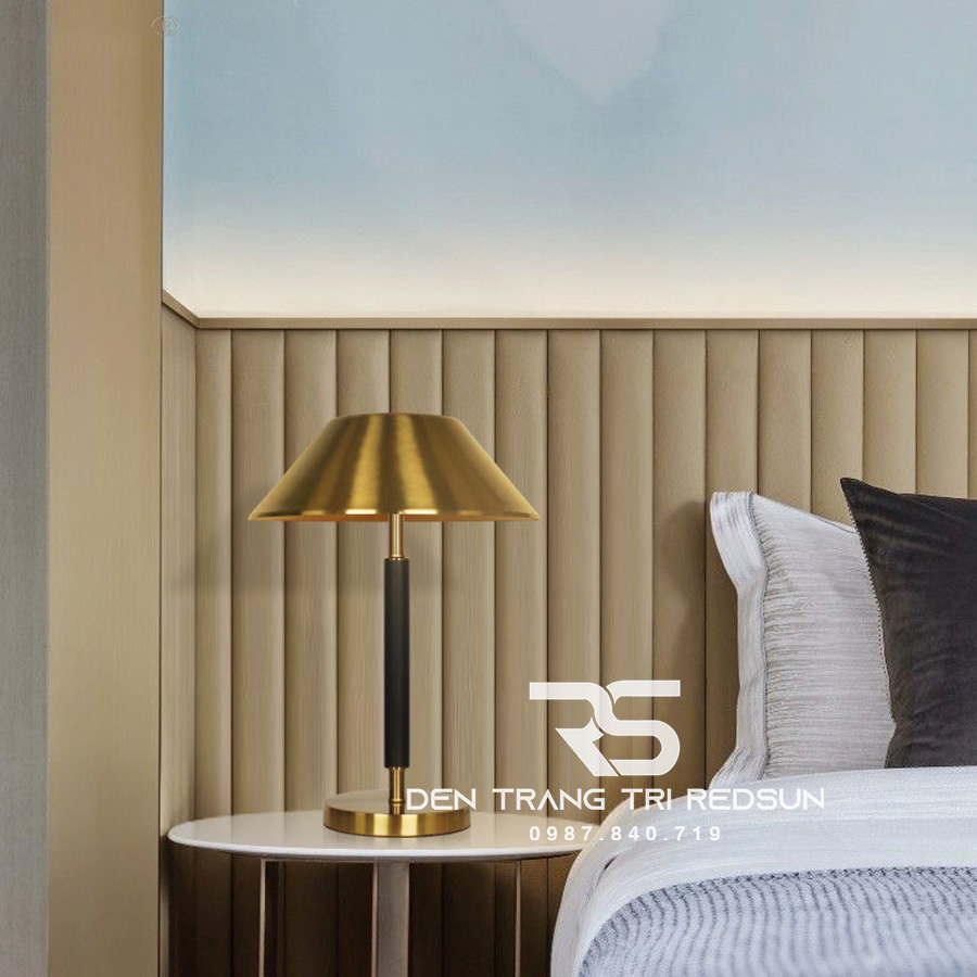 Đèn Bàn Hiện Đại Bắc Âu DB2060