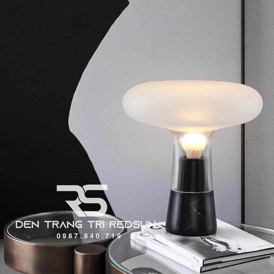 Đèn Bàn Hiện Đại Bắc Âu DB2092