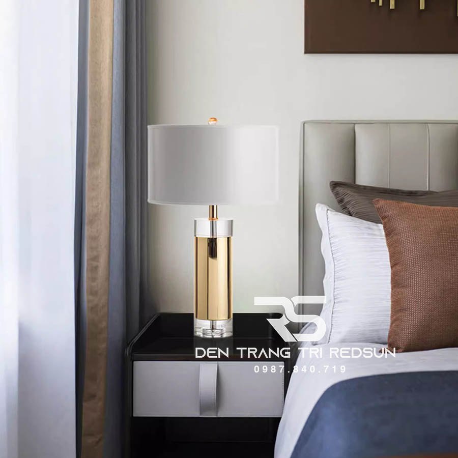 Đèn Bàn Hiện Đại Bắc Âu DB2090