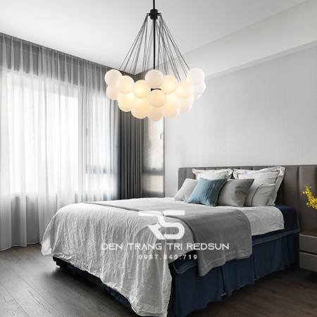 Đèn Chùm Phòng Khách Hiện Đại Bắc Âu Bong Bóng Chất Liệu Thuỷ Tinh DC-T112