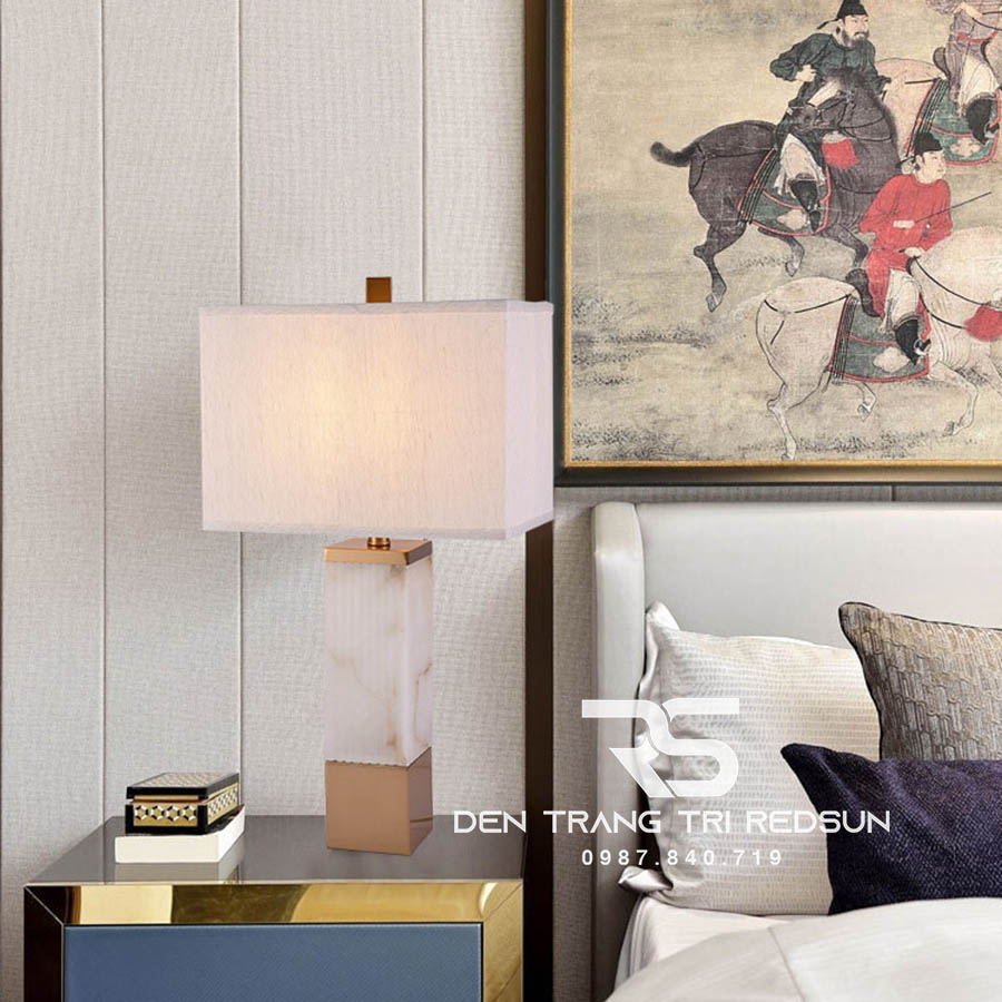 Đèn Bàn Hiện Đại Bắc Âu DB2082