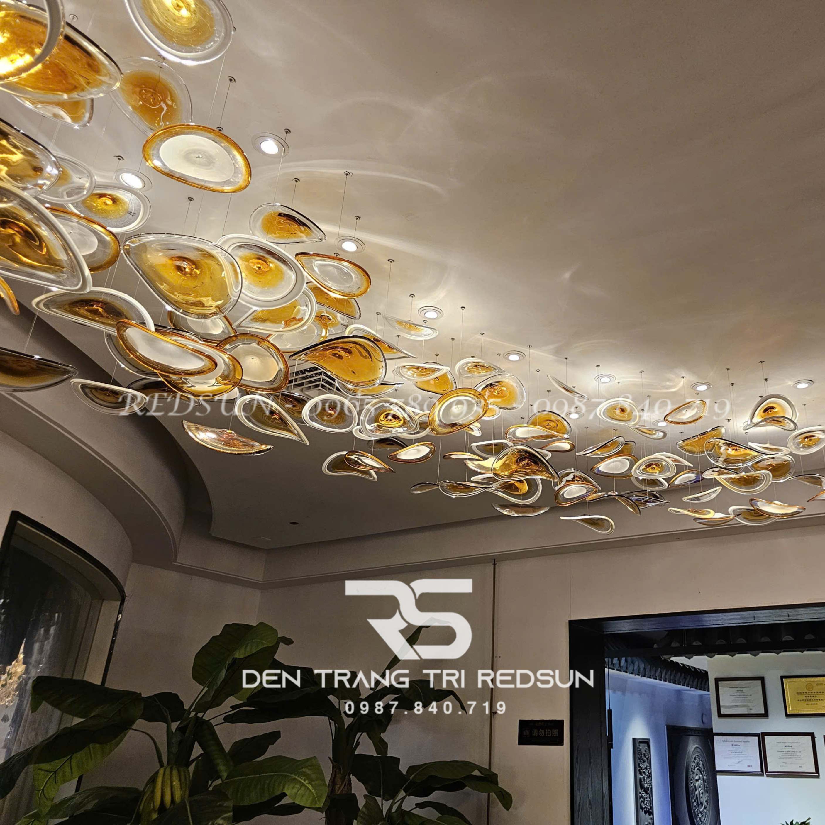 Đèn Thả Thiết Kế Cho Khách Sạn, Hành Lang, Biệt Thư, Phòng Khách, Phòng Ăn Hình Lá HTK-NK001