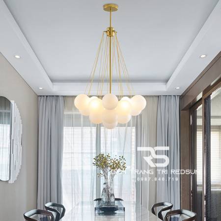 Đèn Chùm Phòng Khách Hiện Đại Bắc Âu Bong Bóng Chất Liệu Thuỷ Tinh DC-T112