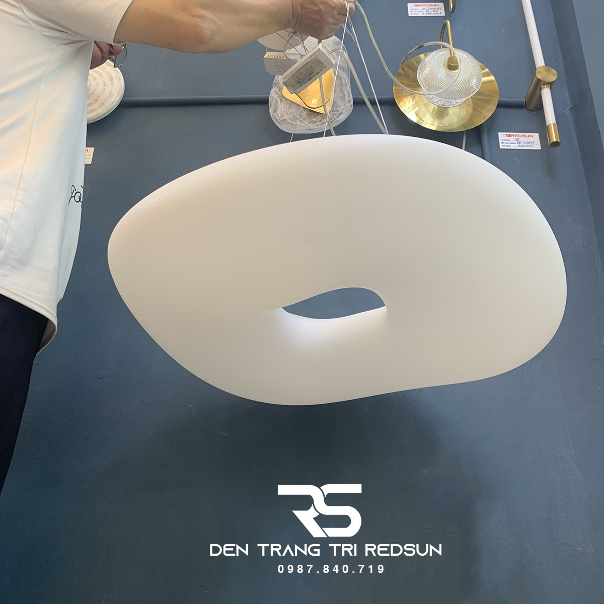 Đèn Thả Trần Phòng Khách Hiện Đại Đám Mây Phong Cách Bắc Âu DC-1029